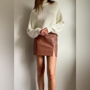 Wilfred “Patio” Mini Skirt🤎